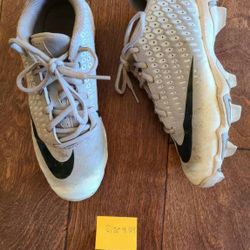 Nike Baseball Cleats 4.5 Y