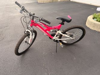 Mongoose Girls Mountain Bike Pink White