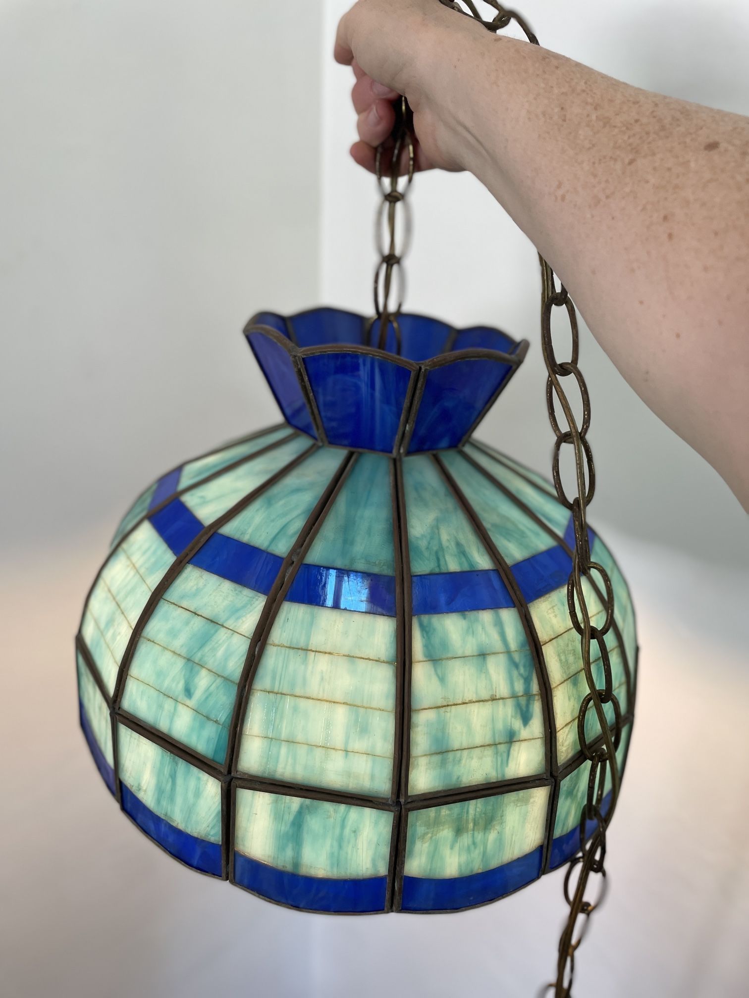 Vintage Tiffany Style Lamp, Swag Lamp 1960s 1970s Chandelier 