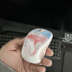 Logo Tech Wireless Mouse