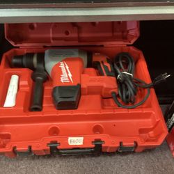 Milwaukee Corded 1 1/8 Rotary Hammer $400