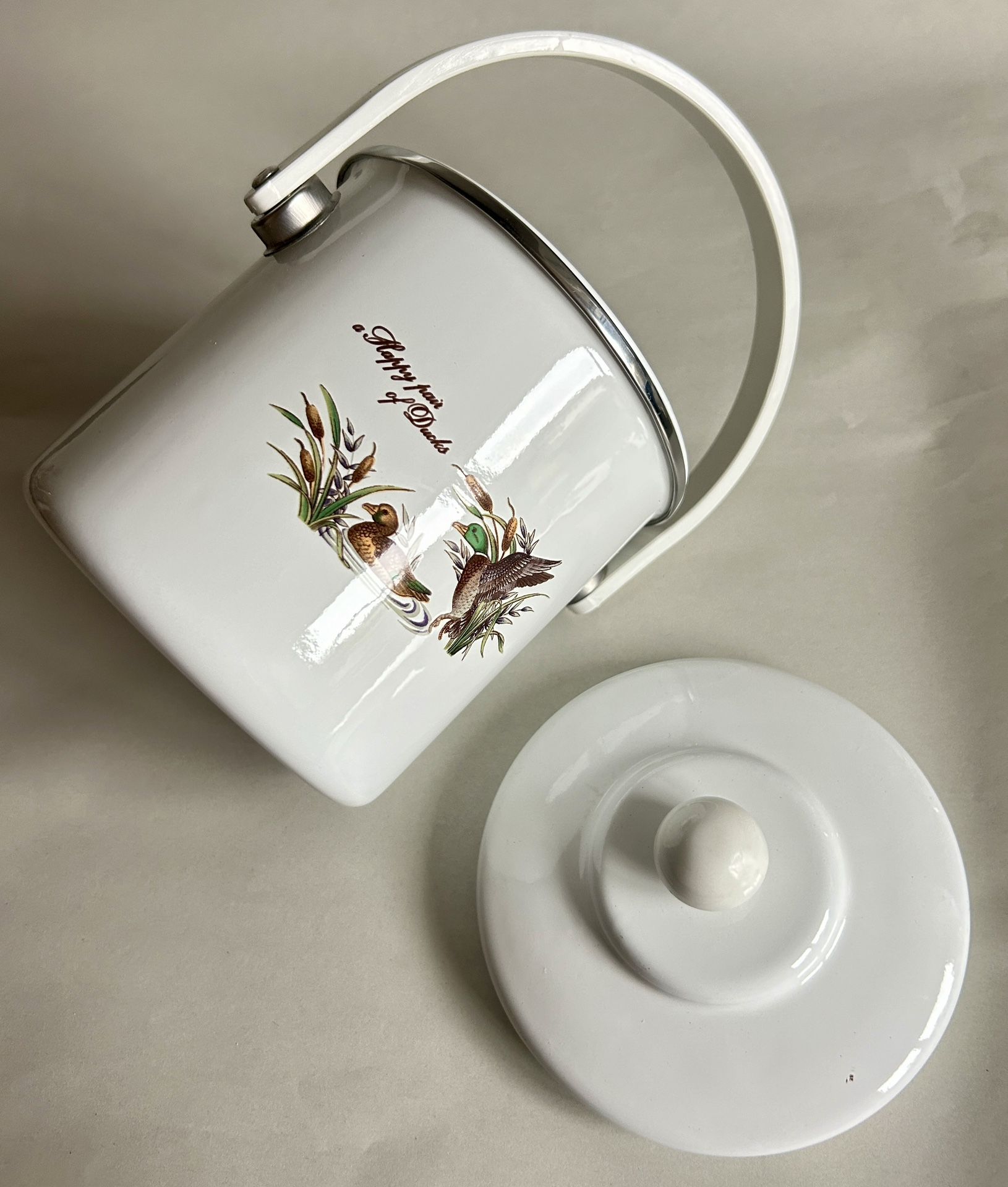 Vintage “Happy Pair Of Ducks” Ice Bucket