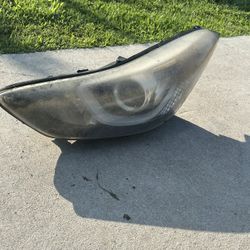 2014-2016 Hyundai Elantra Headlight