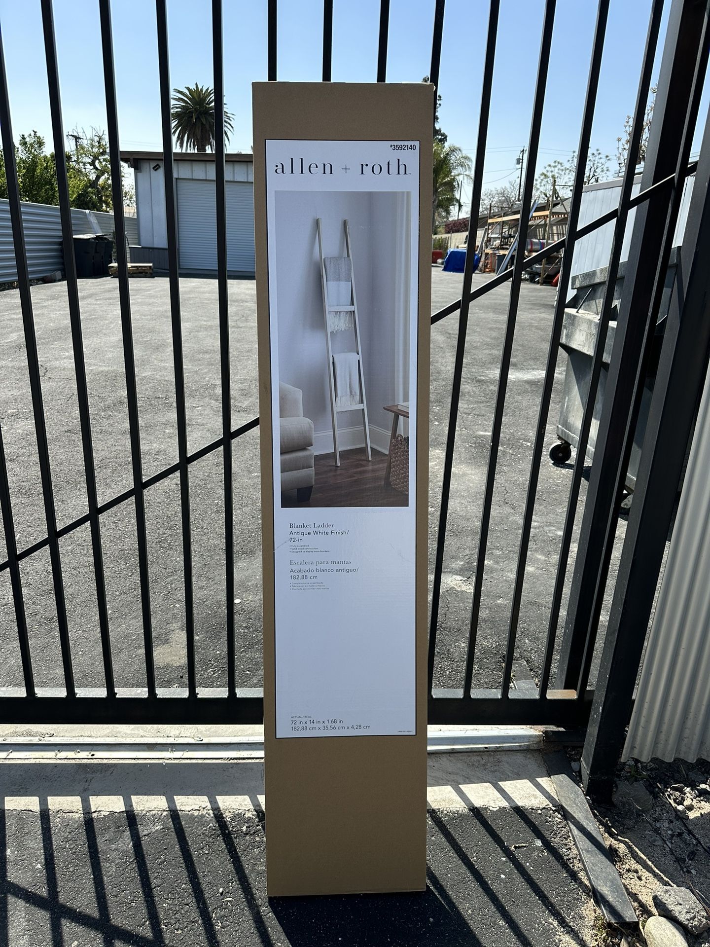 New Allen And Roth Antique White Blanket Ladder 