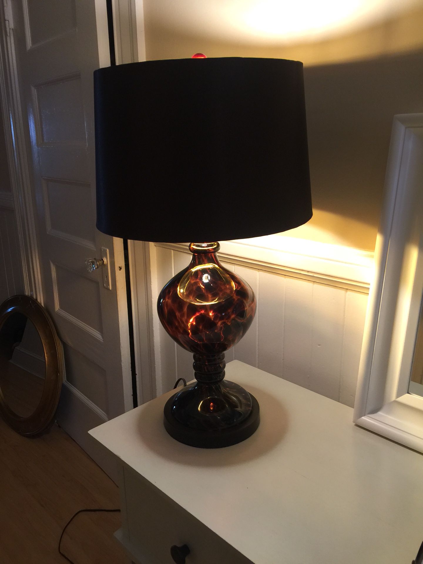 Table Lamp 25 Inches Tall By 16 Wide, Pier One Lamp Shades