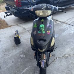 Taco 50cc Scooter