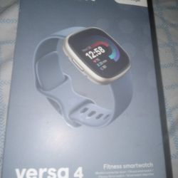 Fitbit Verse 4