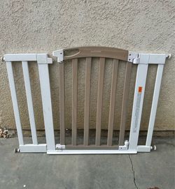 Baby gate