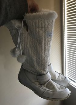 Size 9.5 timberland snow boots