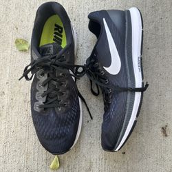Nike Women's Air Zoom Pegasus 34 Running Shoes, Black/White Size 10.5