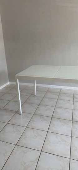 Dining room table