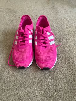 Women’s Size 7 Adidas Pink With White Stripes Tennis Shoes