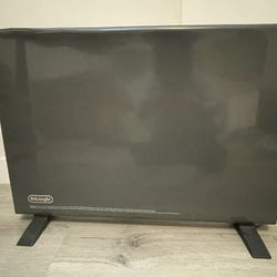 De’Longhi Panel Heater 1500W – Like New (Recently Reduced) 