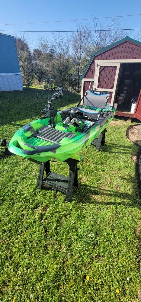 3 Waters Big Fish 103 Pedal Drive Fishing Kayak