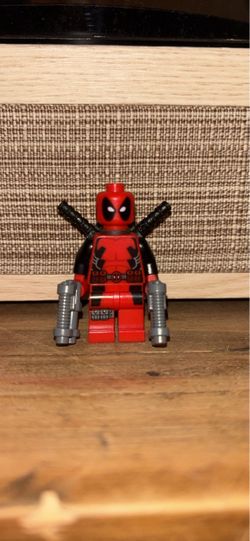 Lego Deadpool Minifigure w/ Original Accessories