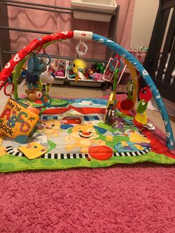 Baby play Mat with toys