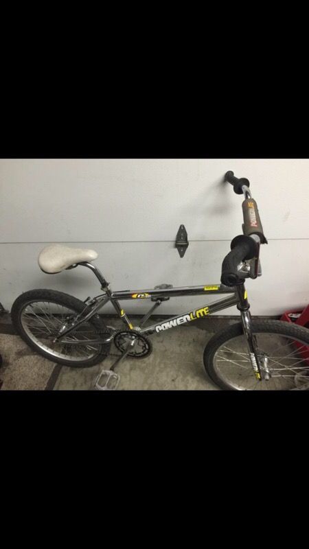 Powerlite 2025 p38 bmx