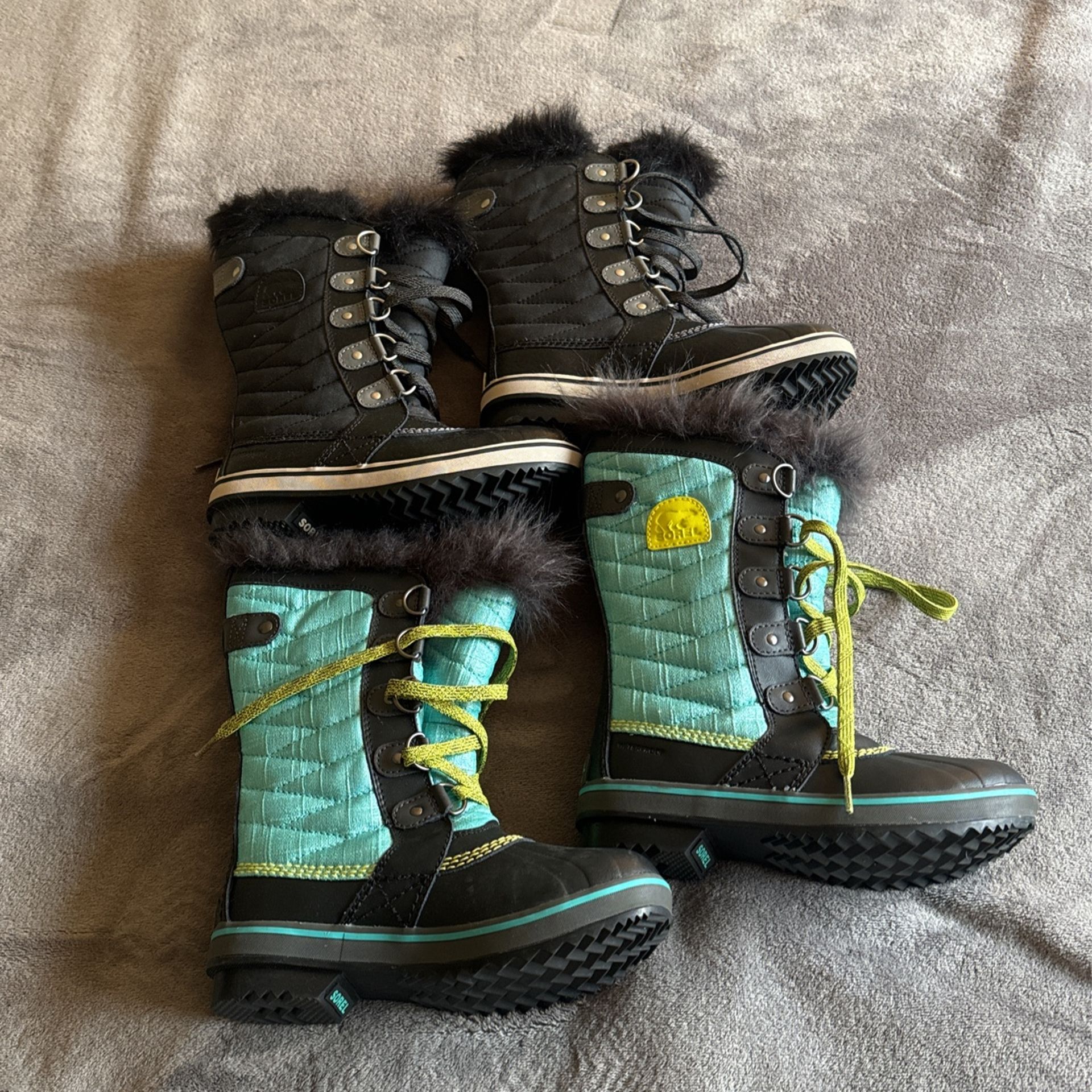 SOREL Snow Boots Like New 2pr Size 1 $25 Each