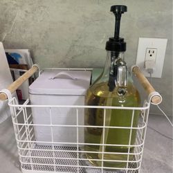 Laundry organizers & basket