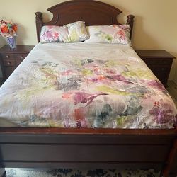 Queen bedroom set