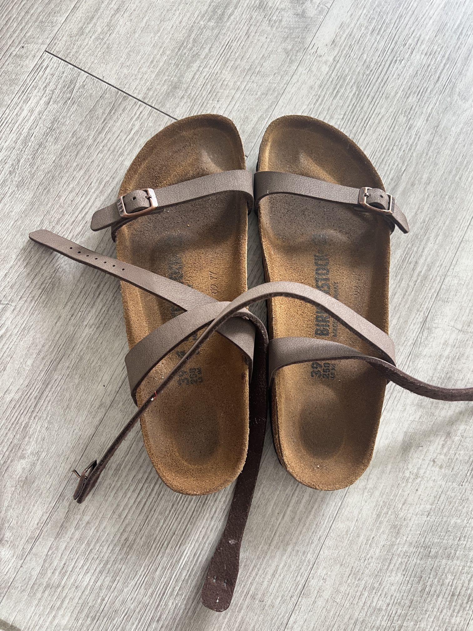Birkenstock Sandals - Size 39 US 8-8.5 - Mocha Brown