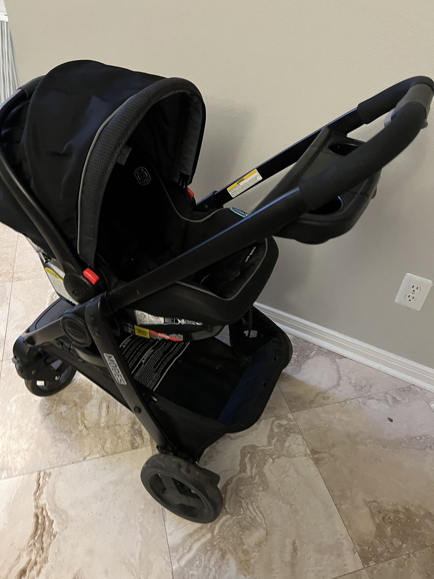 Graco Modes Travel System Car Seat And Stroller for Sale in San Antonio