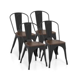 Set Of 4 dining chairs 