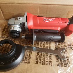 Milwaukee Grinder