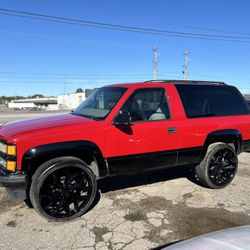 99 2dr Tahoe 26in Rims