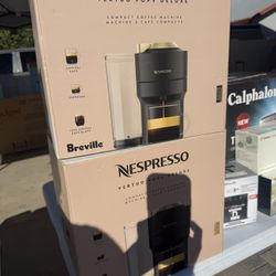 Nespresso Vertuo Pop + Deluxe