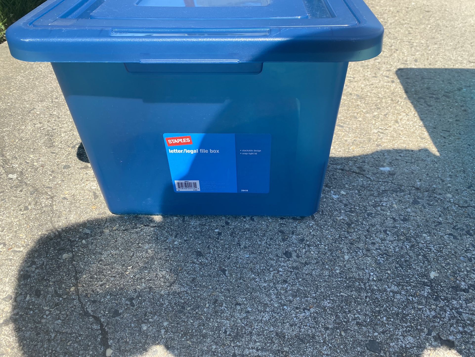 Set of three staples storage containers