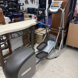 PRECOR EFX 5.37 PREMIUM ELLIPTICAL CROSSTRAINER - Excellent Condition- Originally $3999