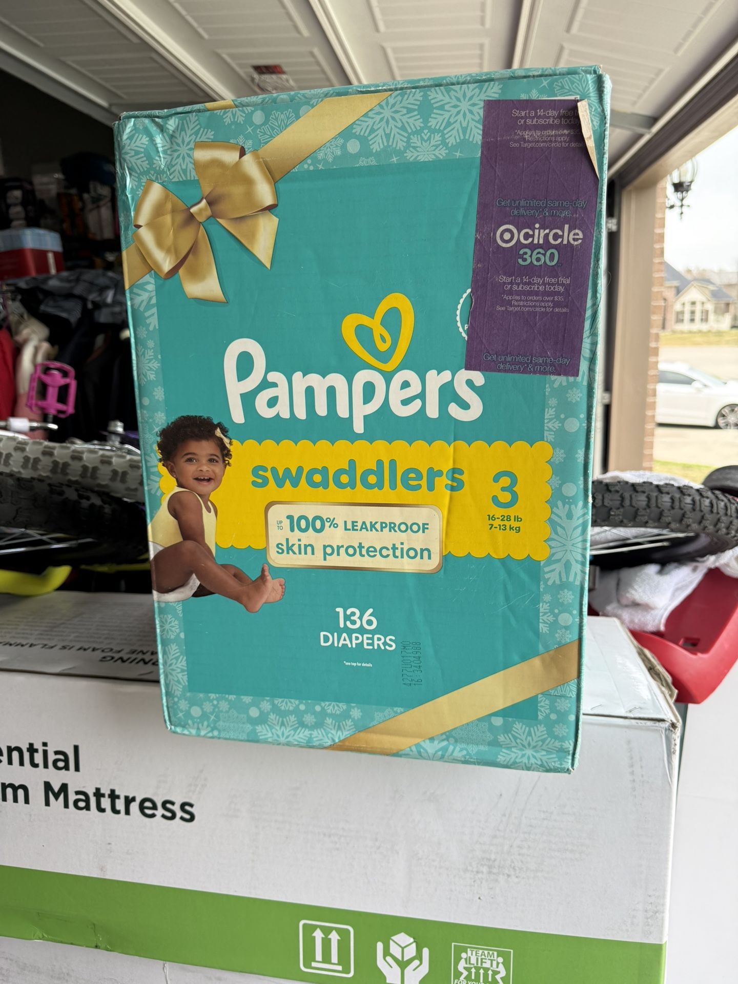Pampers Swaddlers 136 Diapers