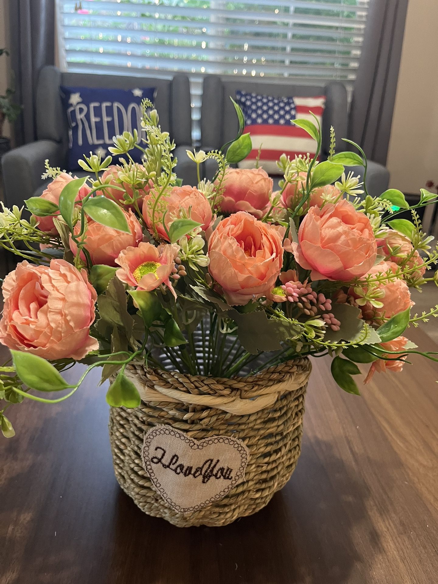 Artificial Flowers With Baskets