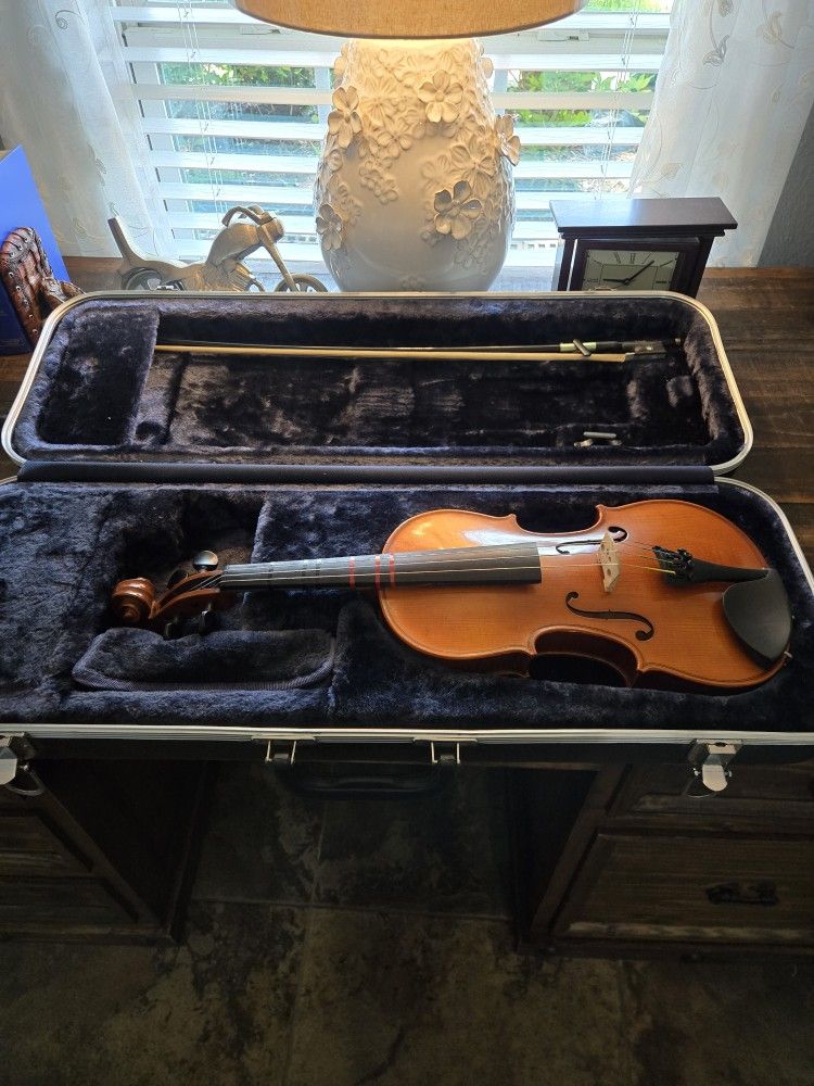 Strobel Violin
