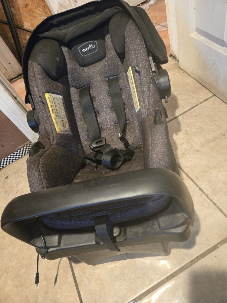 Graco Infant Car Seat With Base