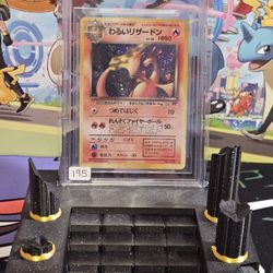 Dark Charizard HOLO R 1997 Pokemon TCG Rocket Gang Japanese BGS 8.5