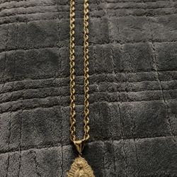 14k chain n pendent