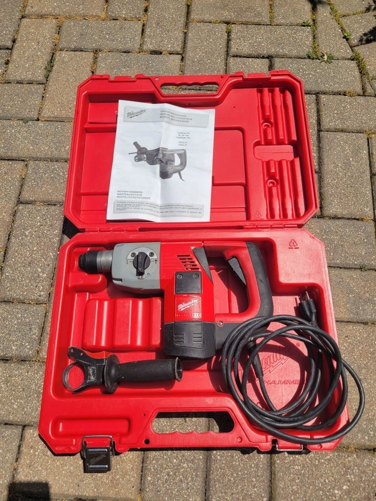 Milwaukee 5359-21 1-1/8 Sds Rotary Hammer