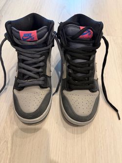Nike shoes mid- Gray, Size Y7, W8.5, M7