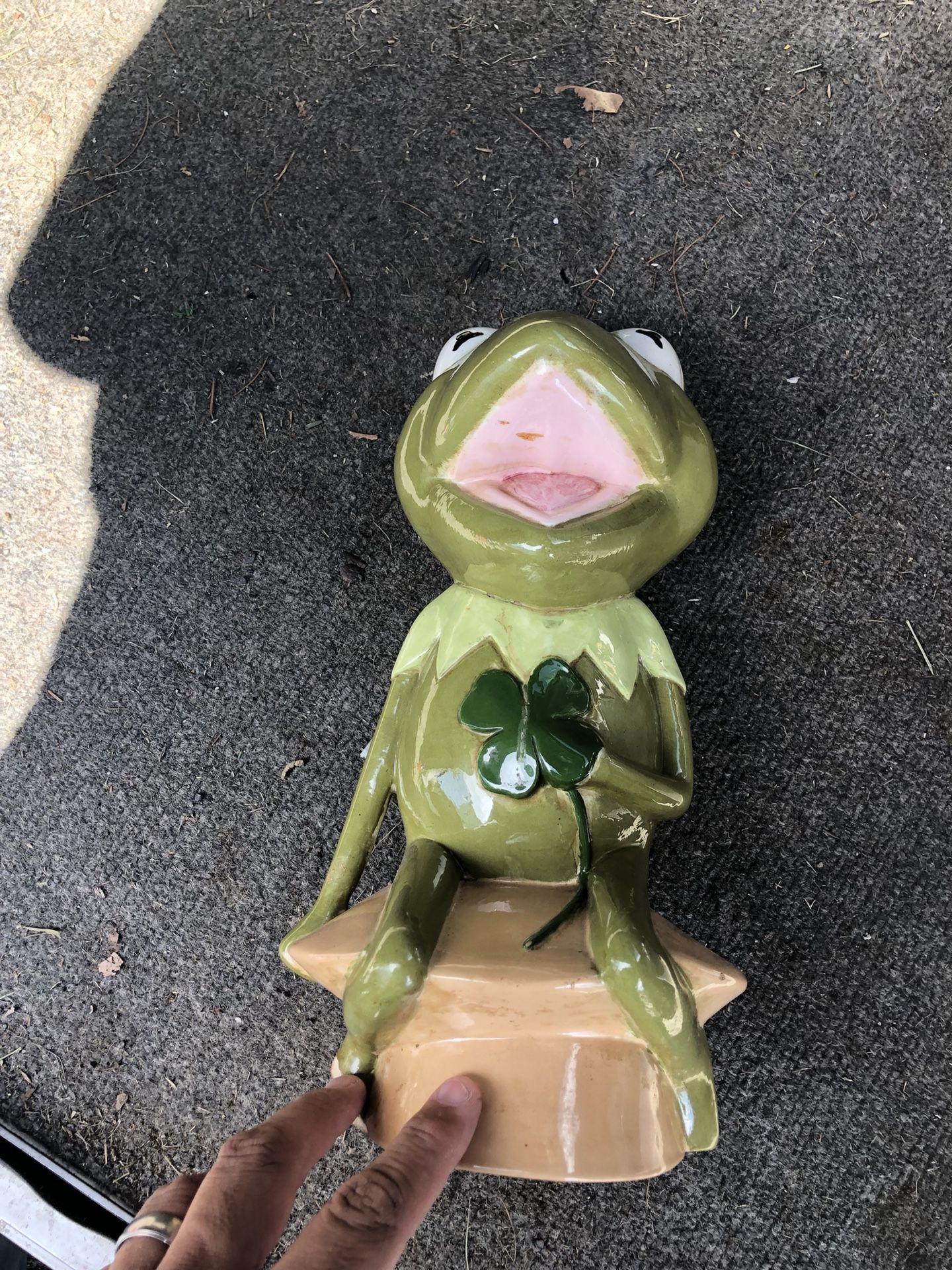 1982 KERMIT THE FROG 4 LEAF CLOVER BANK DATED PW 4.27.82