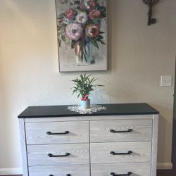 Dresser, With 6 Drawers 