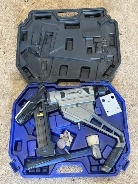 Nail Gun $90🔥🔥🔥