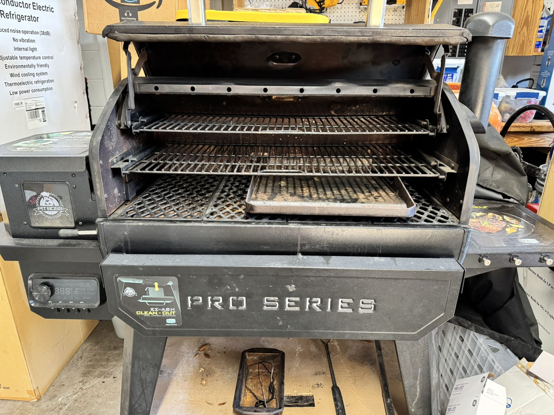 Pit Boss Pro Series