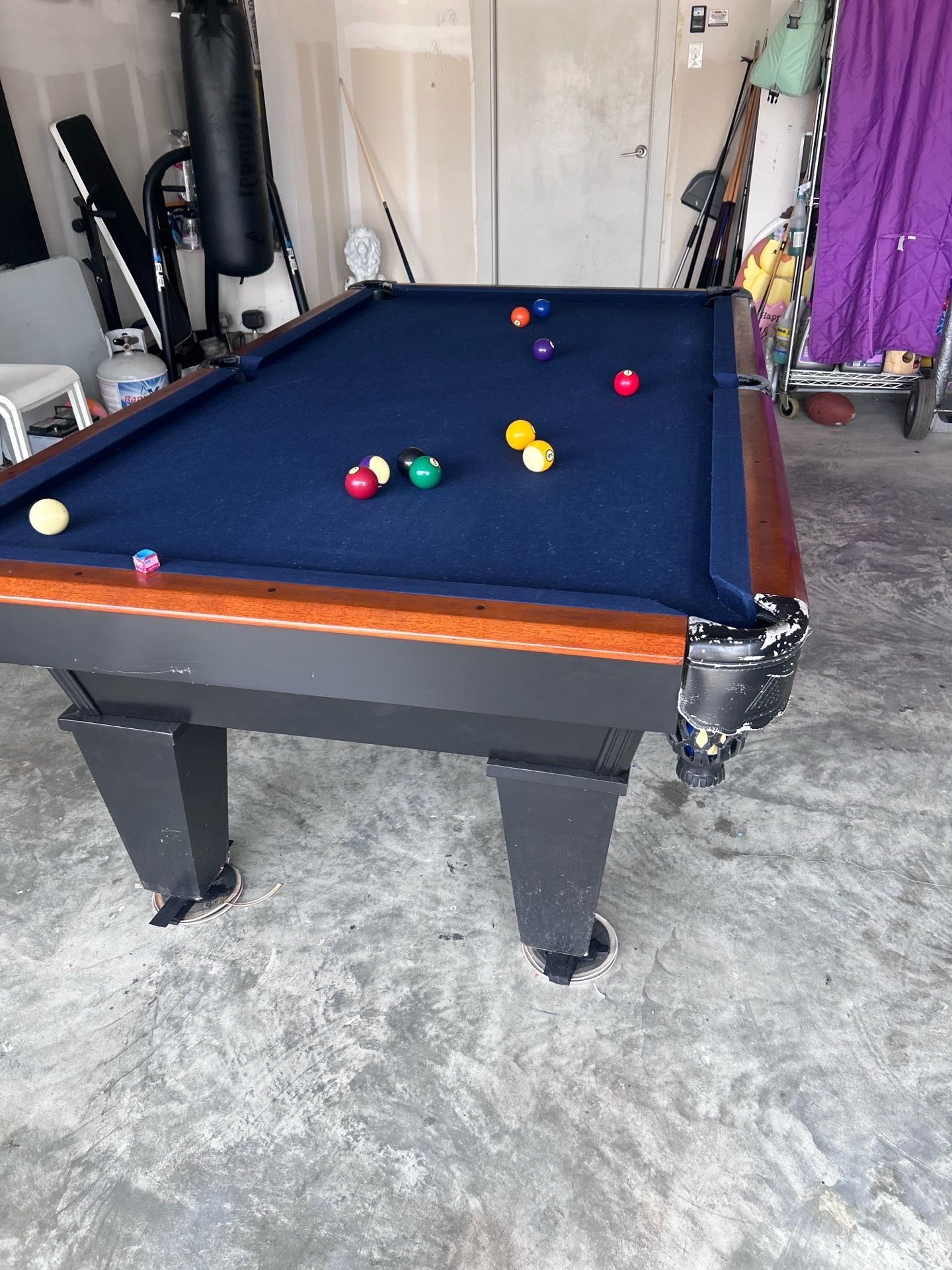 Pool table