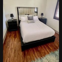 Restoration Hardware Queen Strand Mirror Bed And 2 Black Montpellier Nightstands End Tables $8,000 New
