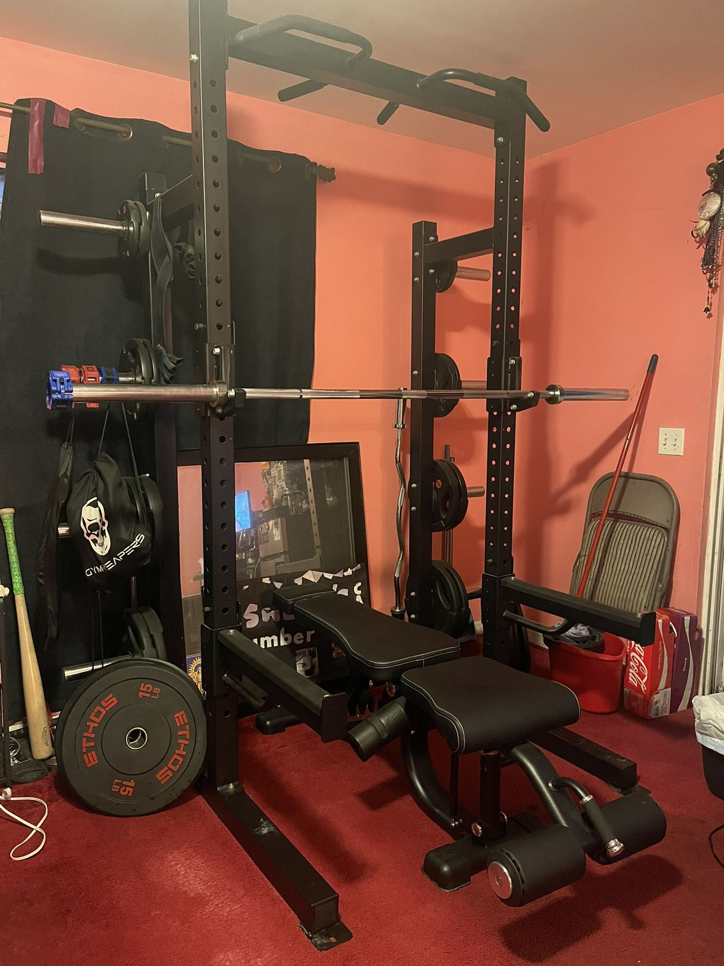 Pro Half Rack/ 8 Weight Pegs , 2 Vertical Bar Holder