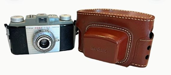 Vintage 1950's Kodak pony 135 film camera.