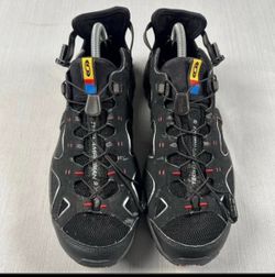 Solomon hiking shoes