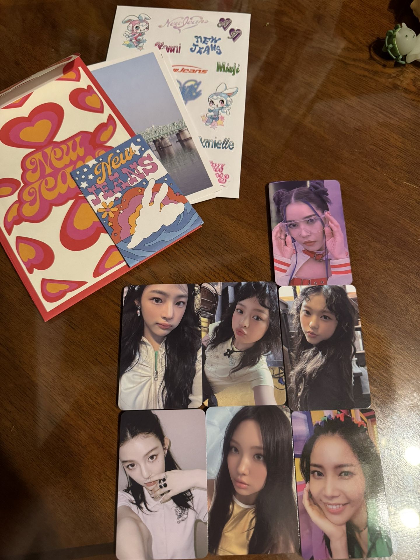 K-Pop Face Card - New Jeans and Solar